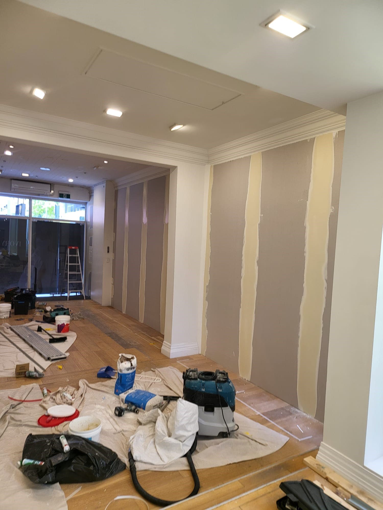 Walls sheeted and being set